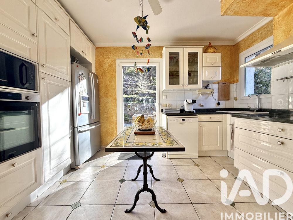 � vendre  Maison Tourrettes-sur-Loup (06140)