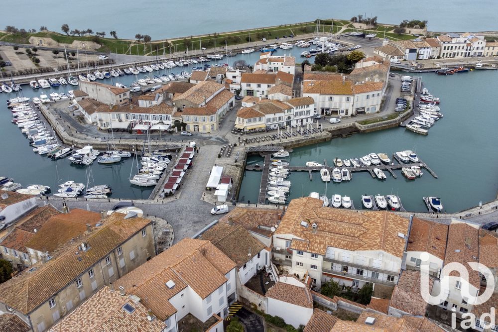 � vendre  Maison Saint-Martin-de-R� (17410)