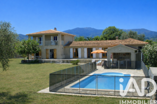  Maison � vendre 7 pi�ces 220 m�