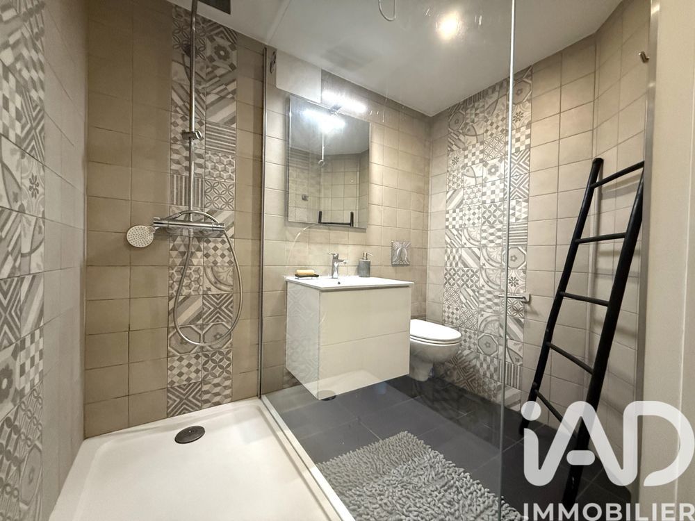 � vendre  Villa Reims (51100)