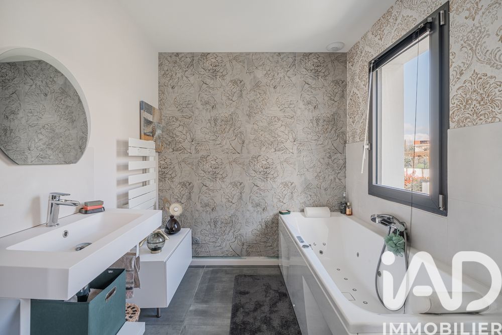 � vendre  Maison Voiron (38500)