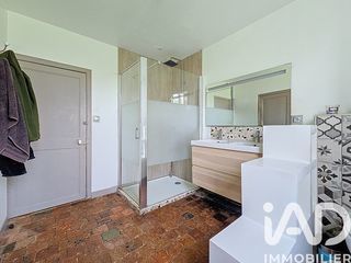  Immeuble � vendre 286 m�