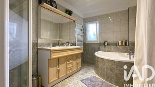  Maison � vendre 8 pi�ces 185 m�