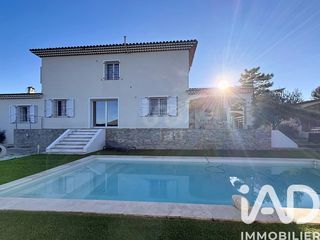  Maison � vendre 7 pi�ces 251 m�