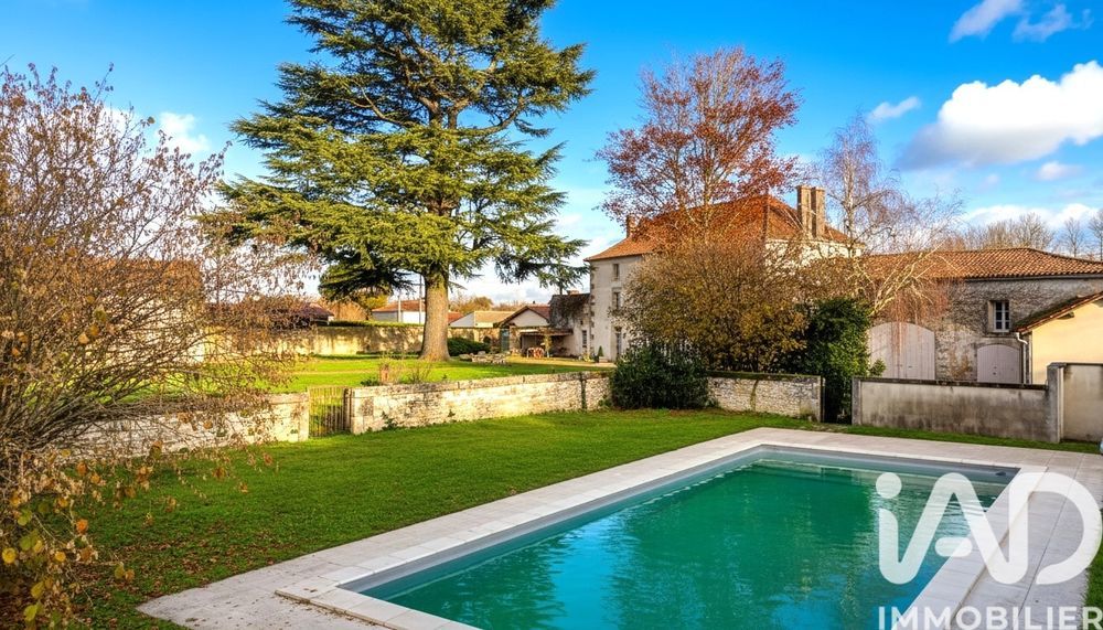 � vendre  Maison Bourg-Charente (16200)