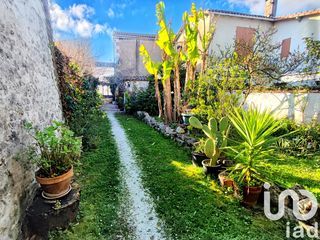  Immeuble � vendre 296 m�