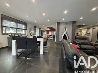  Maison � vendre 10 pi�ces 236 m�