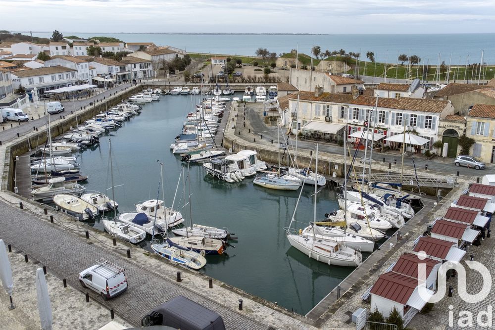 � vendre  Maison Saint-Martin-de-R� (17410)