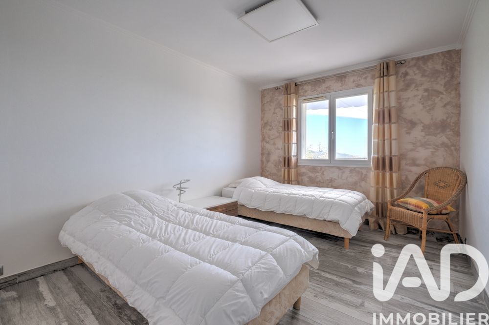 � vendre  Villa Les Adrets-de-l'Est�rel (83600)