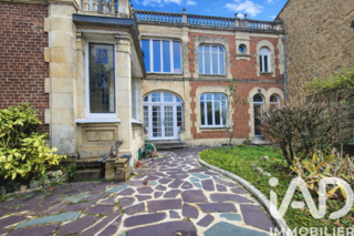  Maison � vendre 10 pi�ces 250 m�