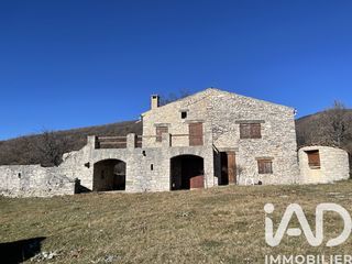  Maison � vendre 4 pi�ces 195 m�