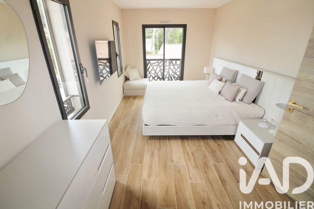 � vendre  Maison Hy�res (83400)