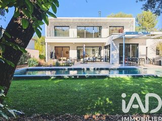  Villa � vendre 6 pi�ces 220 m�