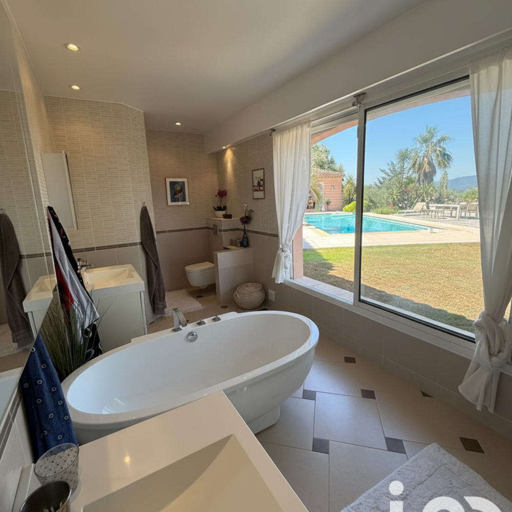 � vendre  Villa Mouans-Sartoux (06370)