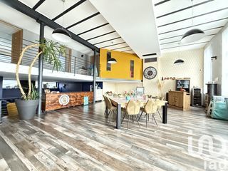  Maison � vendre 8 pi�ces 300 m�