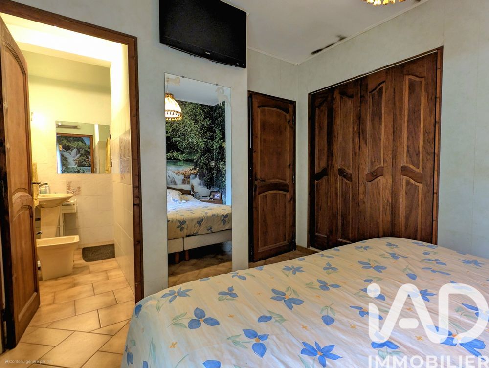 � vendre  Maison Saint-Zacharie (83640)