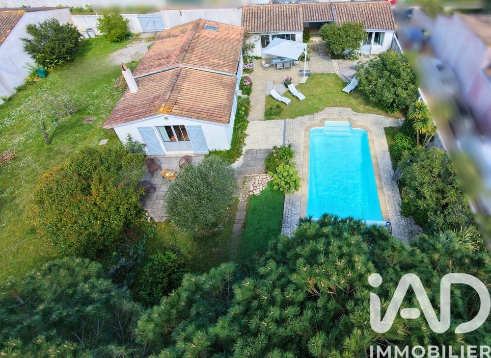 � vendre  Maison Loix (17111)