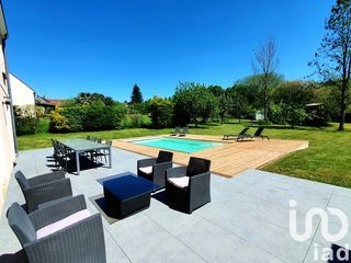  Maison � vendre 8 pi�ces 218 m�