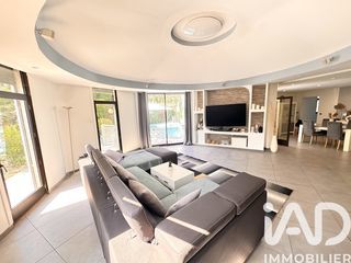  Villa � vendre 6 pi�ces 220 m�