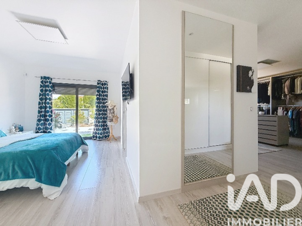 � vendre  Maison Llupia (66300)