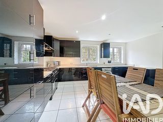  Maison � vendre 8 pi�ces 209 m�