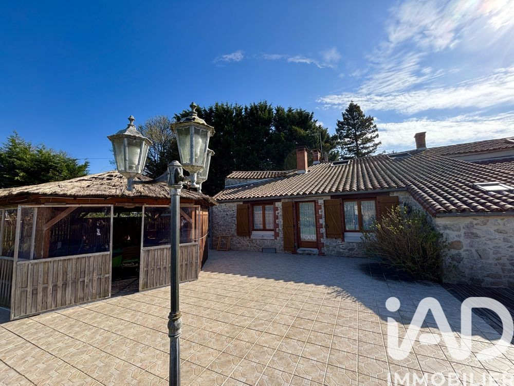 � vendre  Maison Aizenay (85190)