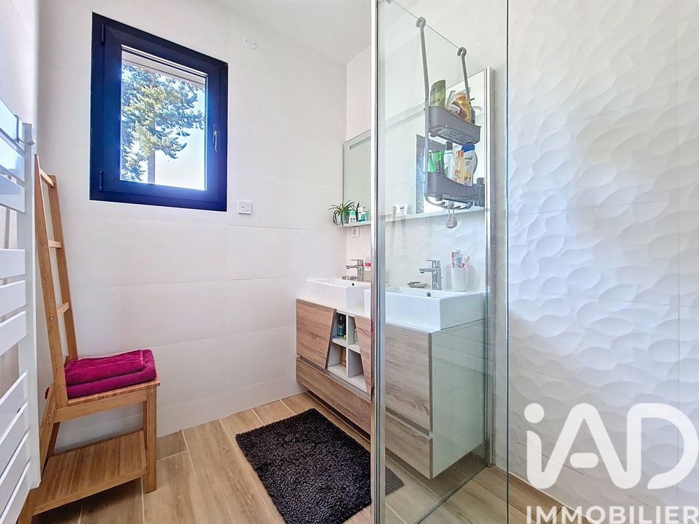 � vendre  Villa Saint-Fargeau-Ponthierry (77310)