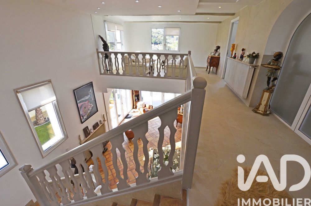 � vendre  Villa Mandelieu-la-Napoule (06210)