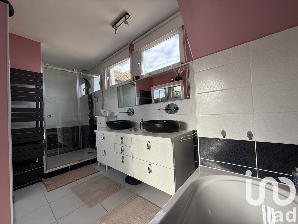 � vendre  Maison Le Vaudreuil (27100)