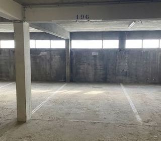  Parking / Garage � vendre 12 m�
