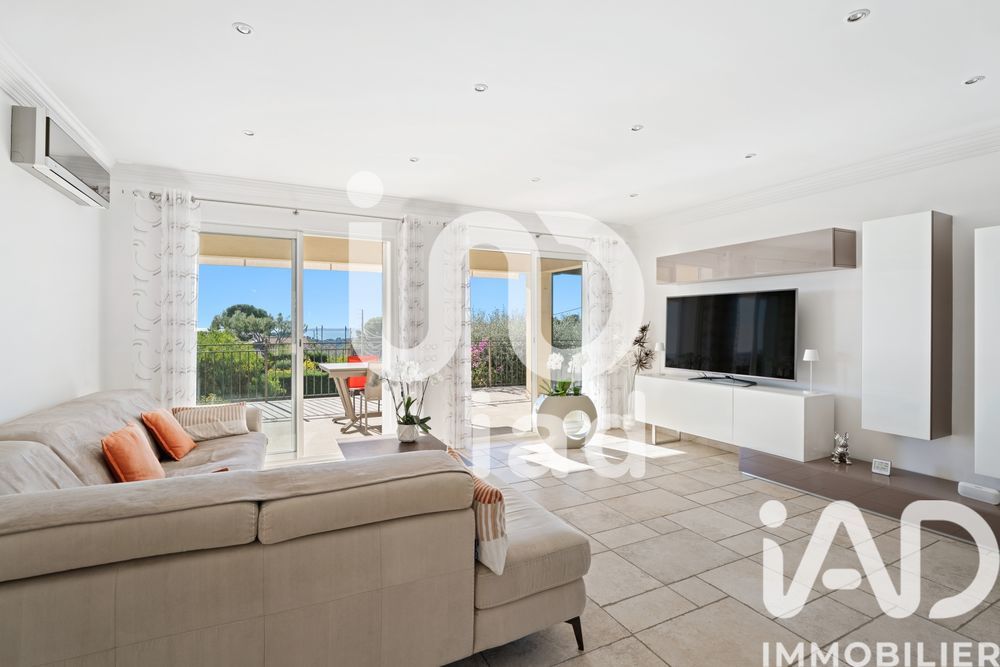 � vendre  Maison Saint-Laurent-du-Var (06700)