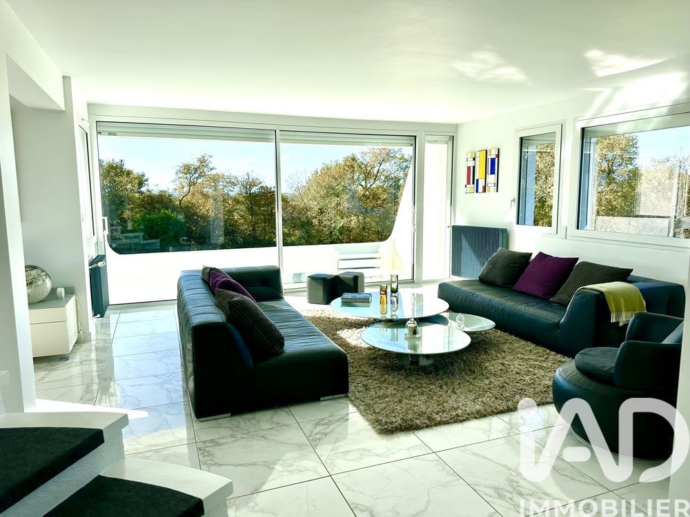 � vendre  Villa Saint-Loubouer (40320)