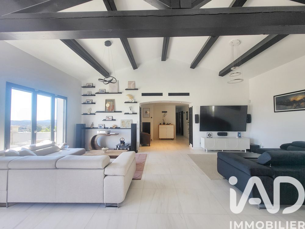 � vendre  Maison Cuers (83390)