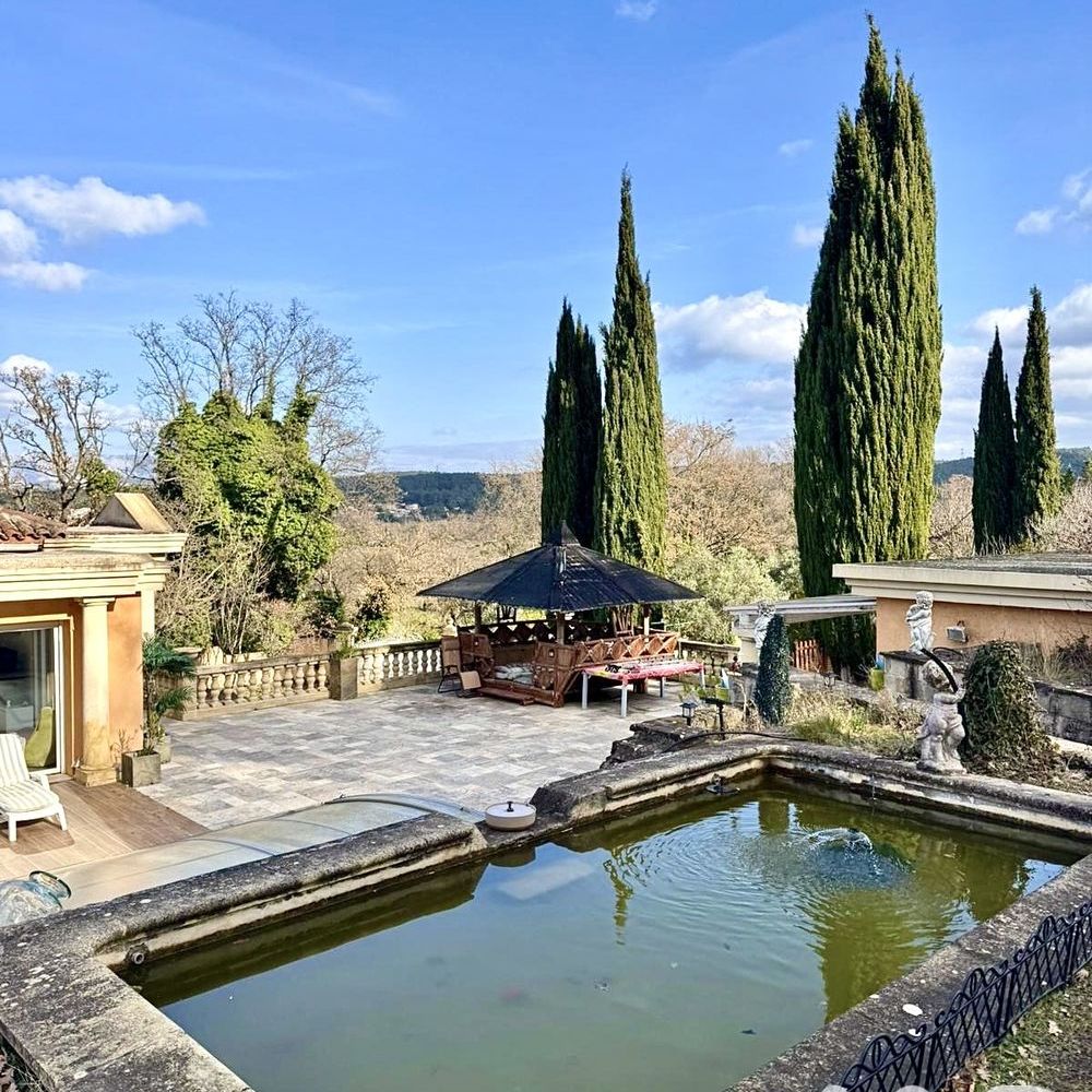 � vendre  Villa Gardanne (13120)