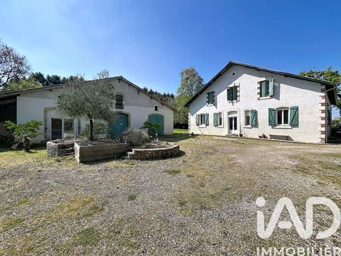   Vente Maison/villa 9 pi�ces Maison - 9 pi�ce(s) - 240 m�