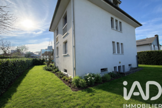  Immeuble � vendre 285 m�