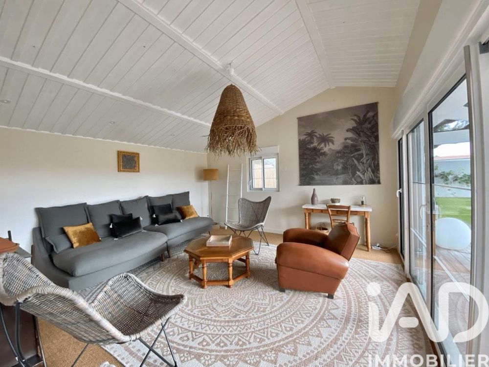 � vendre  Maison Sainte-Marie-de-R� (17740)