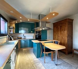  Villa � vendre 10 pi�ces 250 m�