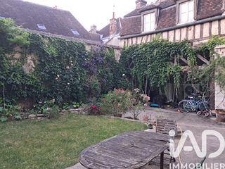  Maison � vendre 12 pi�ces 306 m�