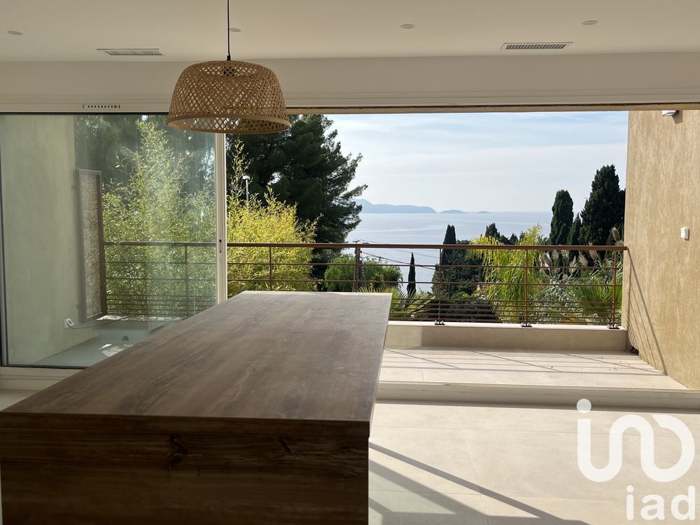 � vendre  Maison Carqueiranne (83320)