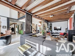  Maison � vendre 9 pi�ces 201 m�