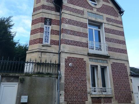   Vente Maison de village 4 pi�ces Maison - 4 pi�ce(s) - 125 m�