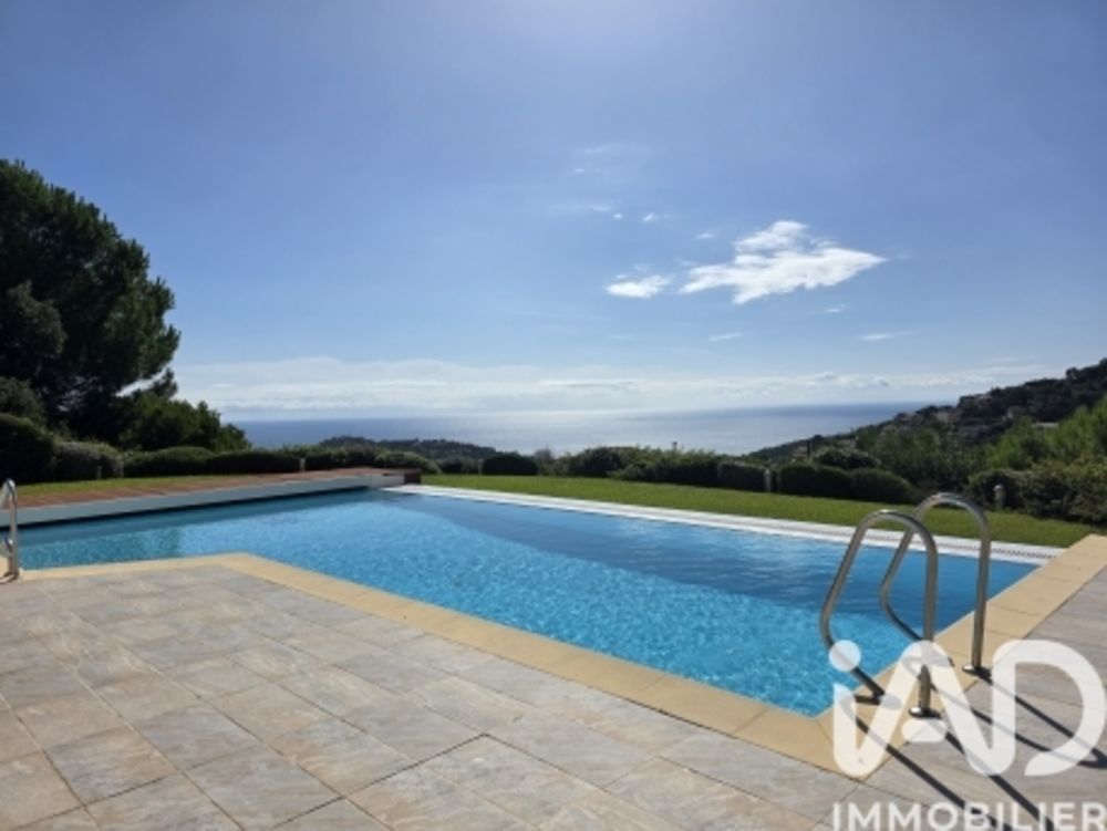 � vendre  Maison Cavalaire-sur-Mer (83240)