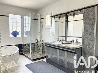  Maison � vendre 7 pi�ces 220 m�