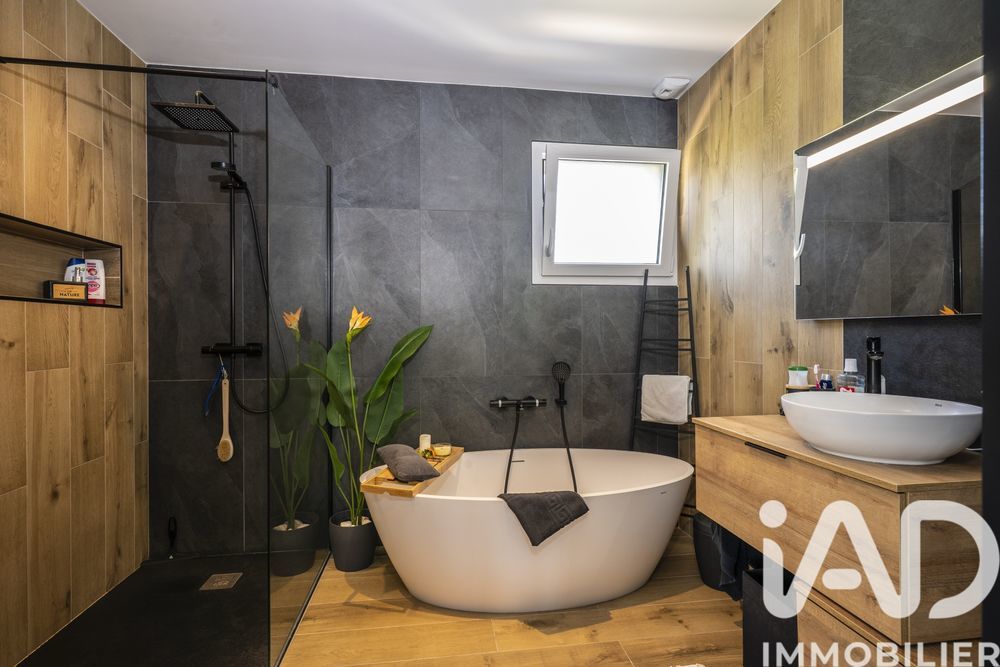 � vendre  Maison Saint-Jean-de-Gonville (01630)