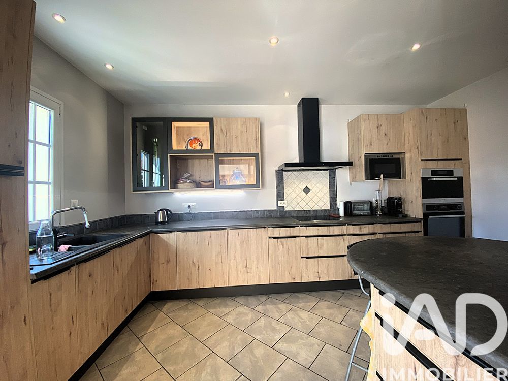 � vendre  Maison L'Isle-sur-la-Sorgue (84800)