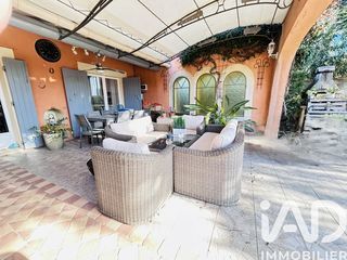  Maison � vendre 5 pi�ces 215 m�