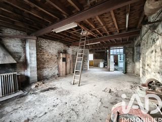  Maison � vendre 9 pi�ces 219 m�