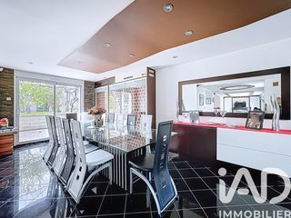  Maison � vendre 6 pi�ces 205 m�