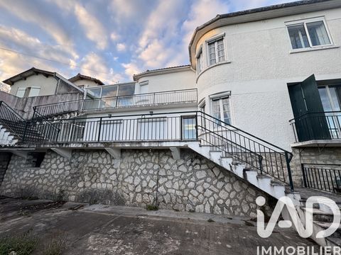   Vente Maison/villa 8 pi�ces Maison - 8 pi�ce(s) - 250 m�